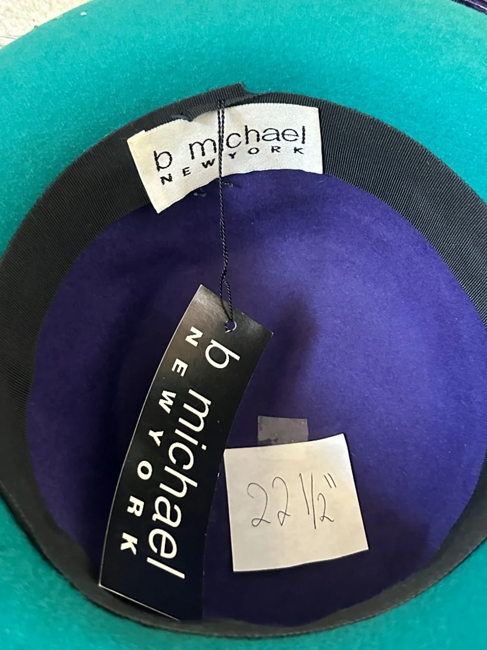 DESIGNER 1980s'/90s' AQUA & PURPLE  FELT 